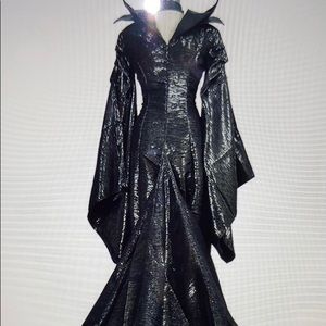 Malificent costume brand new never worn